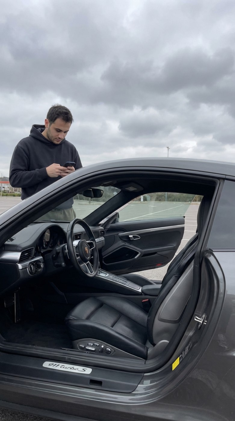 Porsche 911 Turbo S örnek görsel