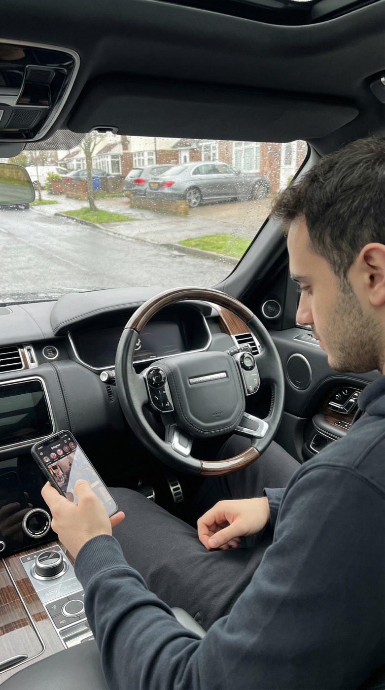 Range Rover SV Autobiography (kapalı hava) örnek görsel