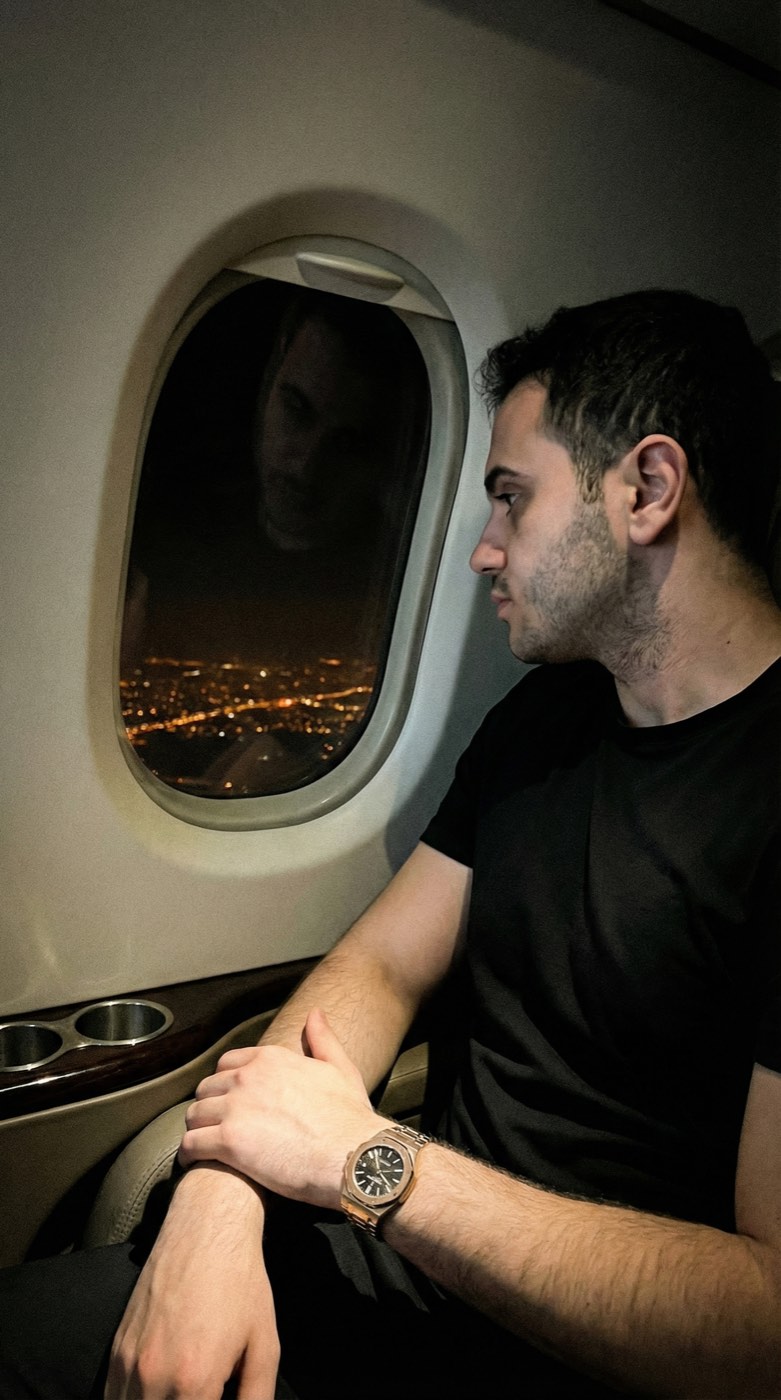 Özel Jet Gece Flight ile City Glow Below örnek görsel